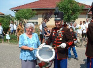 Kecel, die Kleinstadt der Blumen und der Kanonen