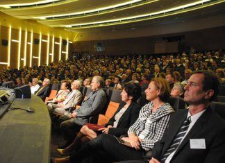 Programmangebot des Kulturzentrums in Kecskemét „Hírös Agóra“