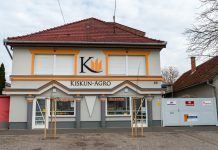 Was braucht die Landwirtschaft? Maschinen und gute Ersatzteile… A mezőgazdasághoz gépek és jó alkatrészek kellenek…