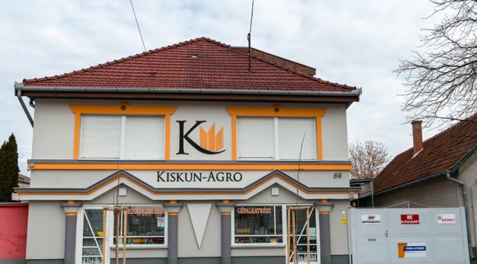 Was braucht die Landwirtschaft? Maschinen und gute Ersatzteile… A mezőgazdasághoz gépek és jó alkatrészek kellenek…