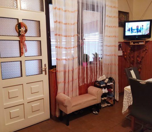Haus in Kecel (H) mit 2 Schlafzimmern und Badezimmern