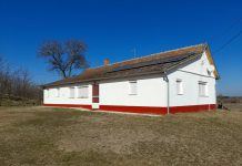 Erneuertes Haus, Alleinlage in der Puszta, herum ist nur Sonnenschein