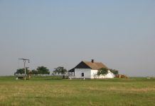 Wir suchen… ein Haus in der unbewohnten Puszta! Tanyát keresünk a lakatlan pusztaságban!
