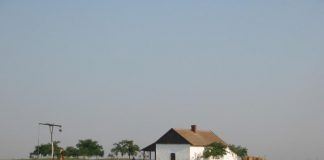 Wir suchen… ein Haus in der unbewohnten Puszta! Tanyát keresünk a lakatlan pusztaságban!