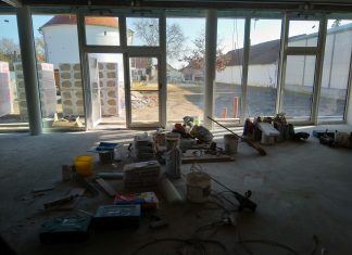 Zu Ostern trinken wir den Kaffee hier! – Húsvétkor itt kávézunk!