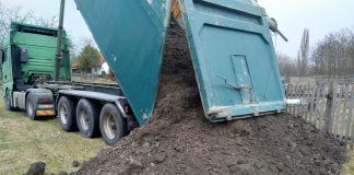 Brauner Sand, schwarze Ede, Torf usw. müssen beschafft werden!