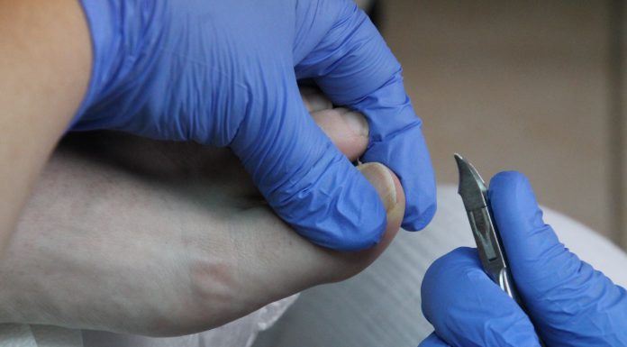 Wieder Sommer, wieder schöne Füße … – Újra nyár és újra látszanak a szépen ápolt lábak!