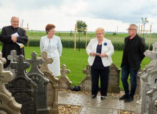 „Es ist wichtig, einen würdigen Ort zum Erinnern zu haben” – „Fontos, hogy legyen egy méltó hely, ahol emlékezhetünk”