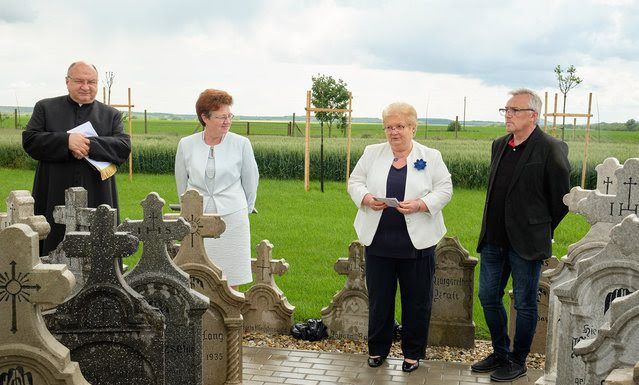 „Es ist wichtig, einen würdigen Ort zum Erinnern zu haben” – „Fontos, hogy legyen egy méltó hely, ahol emlékezhetünk”
