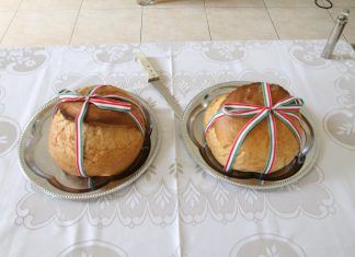 Nationalfeiertag am 20. August in Kiskunhalas: Brotsegnung, Konzert, Volkstanz