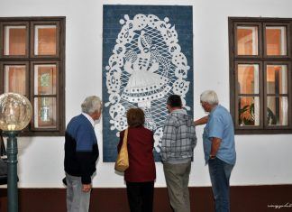 Erleben Sie Kiskunhalas, die Stadt der Spitze, mit Führung!