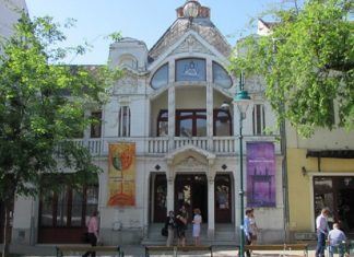 Stellenausschreibung im Deutschen Theater – Álláshirdetés a Német Színházba