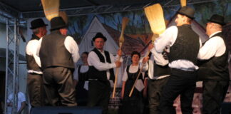 Ungarndeutscher Kulturabend in Tschasartet/ Császártöltés am 17. November