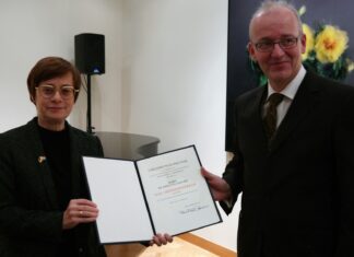 Ungarischer Historiker erhielt deutsche Auszeichnung – Magyar történész német kitüntetése