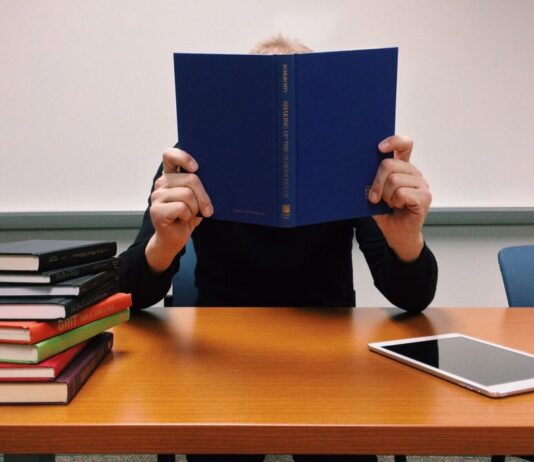 Die Geheimnisse von Lajosch: Zeugnisse und Diplome in Ungarn anerkennen lassen