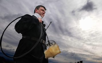 Lajoschs Geheimnisse: Mitteilungen zu einem Leserbrief über Schornsteinfegen