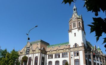 Gründonnerstag: Stadtbesichtigung und Museum ich Kiskunfélegyháza