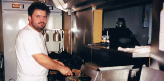 „Befektetés a jövőbe” — „In die Zukunft investieren“