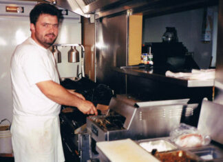 „Befektetés a jövőbe” — „In die Zukunft investieren“