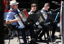 Festival donauschwäbischer Speisen in Tschasartet / Császártöltés am Samstag, den 14. Juni