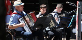Festival donauschwäbischer Speisen in Tschasartet / Császártöltés am Samstag, den 14. Juni