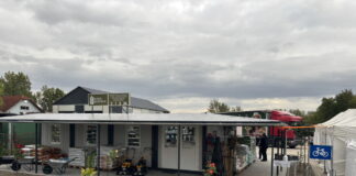 Landwirtschaftsladen „Agrar- Apotheke“ in Bócsa — Új gazdabolt Bócsán