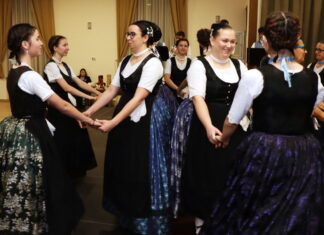 Komitatsgala in Waschkut / Vaskút