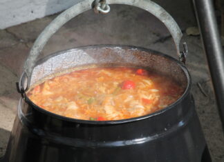 Wir bereiten Ihnen die Weihnachstgerichte zu – Főzünk önnek karácsonykor