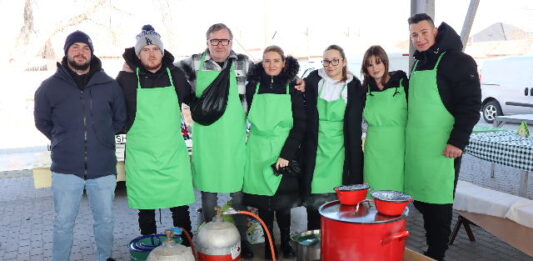 „Káposztába hús kellett” — „Kohlroulade Kavalkade“