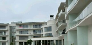 Saját lakás az idősek otthonában — Eigene Wohnung im Altenheim